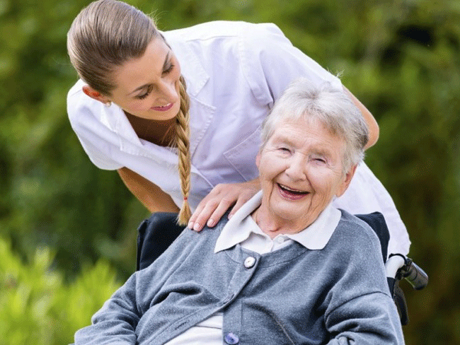 ایجاد برنامهی موثر جهت نگهداری بیمار در منزل